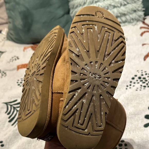 UGG chestnut Suede Tall Boots - Picture 9 of 10